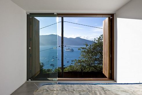 box house by alan chu cristiano kato 2 Stoned Box House in Sao Paolo, Brazil